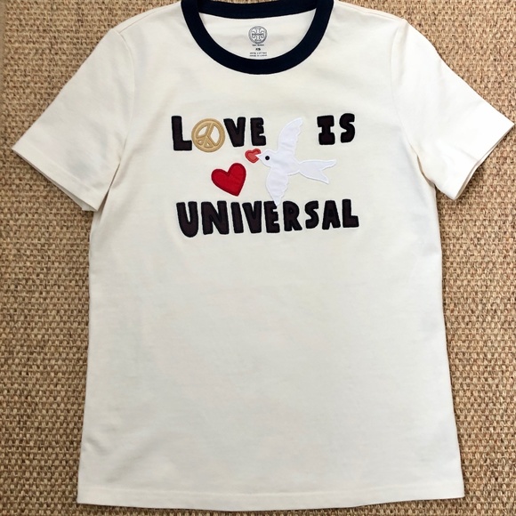 Tory Burch Love Is Universal Patch-Embellished T-Shirt - Picture 3 of 3